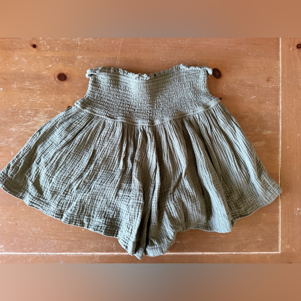 100% cotton Smocked Waist Gauze shorts in olive Green